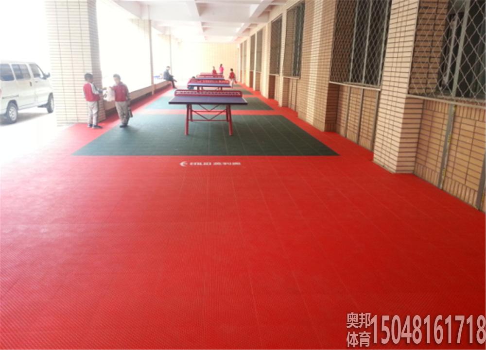 包头市蒙古族学校室外乒乓球场地