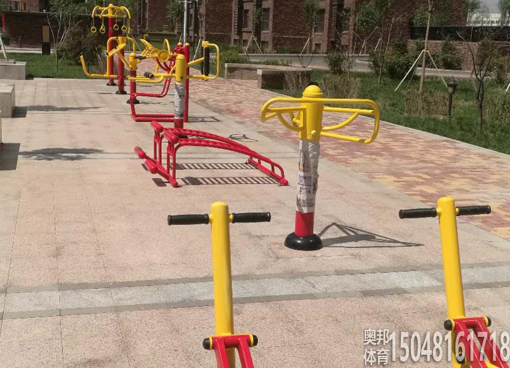 包头方兴山屿湖室外健身器材