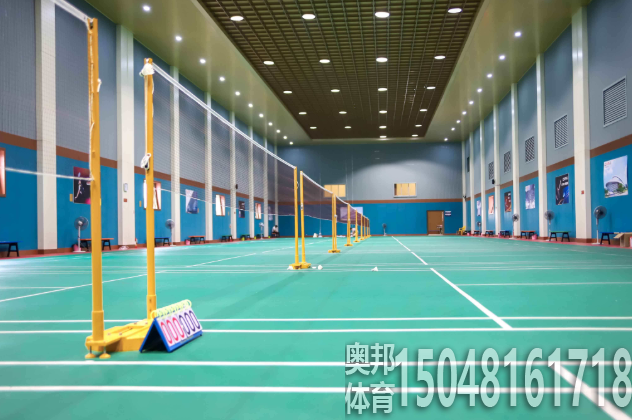 硅PU球场施工怎样才能平整匀称